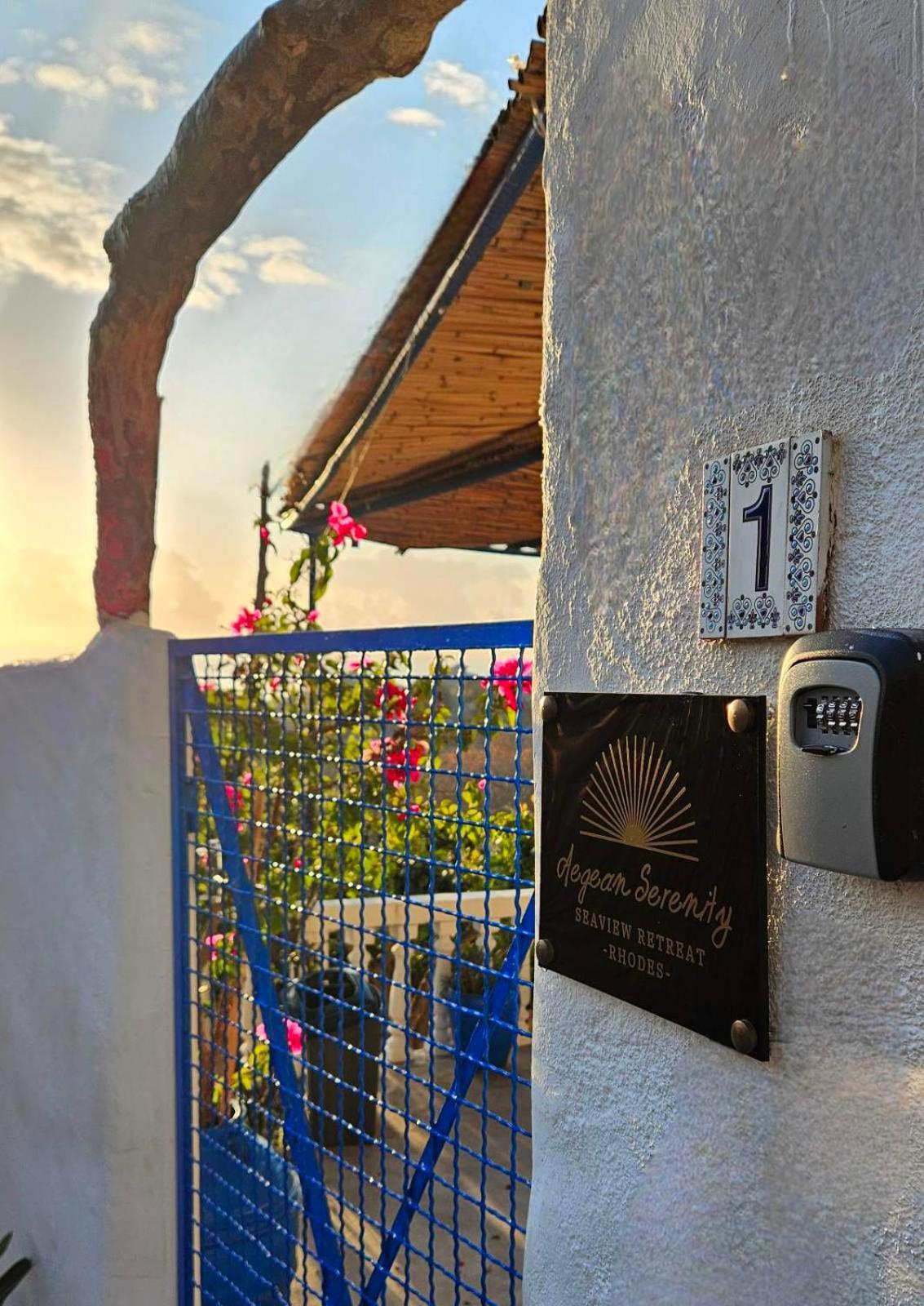Aegean Serenity - Sea View Retreat Archangelos  Ngoại thất bức ảnh